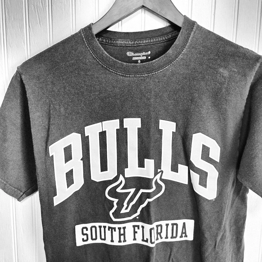 South Florida Bulls Shirt Mens Small Green NCAA Football Champion Tee T-Shirt - Picture 1 of 8